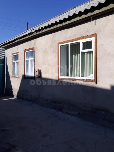 Продаю дом 4-ком., 4кв. м., этаж-1, 4-сот., стена саман, Южная 12.