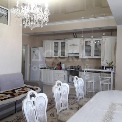 Продаю 2-комнатную квартиру, 61кв. м., этаж - 5/10, Фрунзе/Турусбекова.