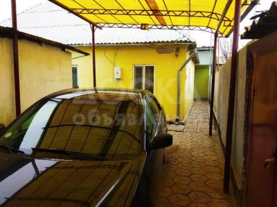 Продаю дом 4-комнатную 90кв. м., этаж-1, 5-сот., стена саман, Ж/м Кок-жар.