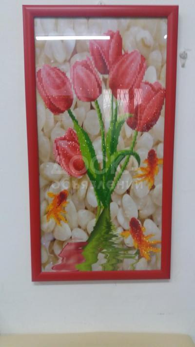 "Тюльпаны" - картина 5Д из разноцветных стразов.