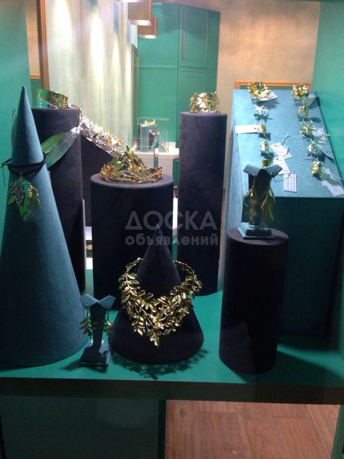 Подставки для ювелирных украшений.