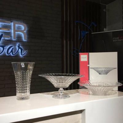 Эксклюзивная серия Ваз от Luminarc Франция !
Lady Diamond - самая популярная на сегодняшний день коллекция от бренда Cristal D'Arques. Прозрачная барная посуда из искусственного хрусталя.