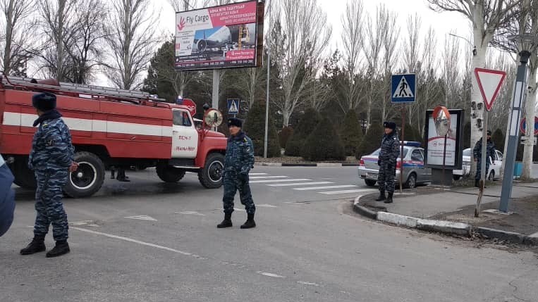 Эвакуация в аэропорту Манас
