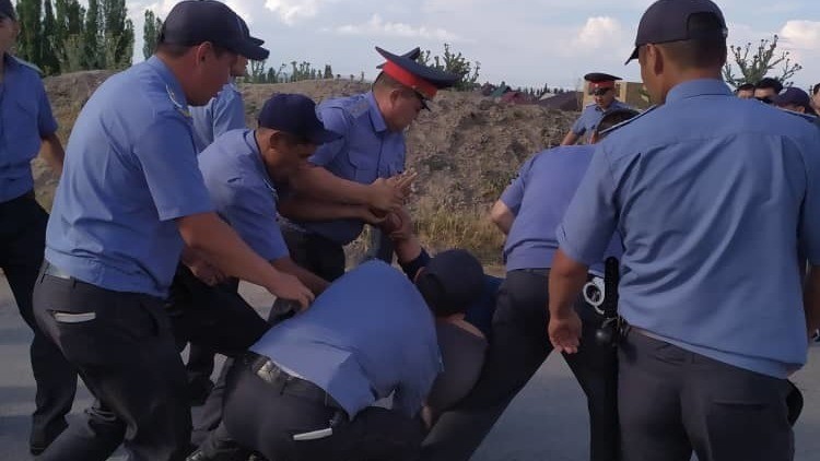 Задержание участников беспорядков в Ороке