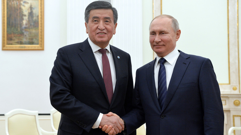 Сооронбай Жээнбеков и Владимир Путин