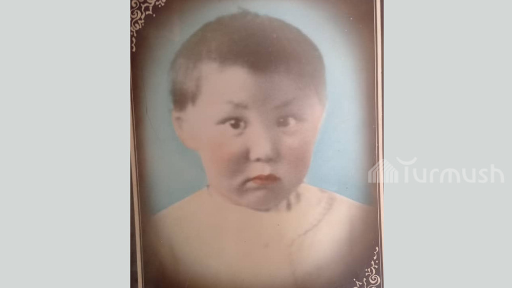 Апал Өзгөрүшова