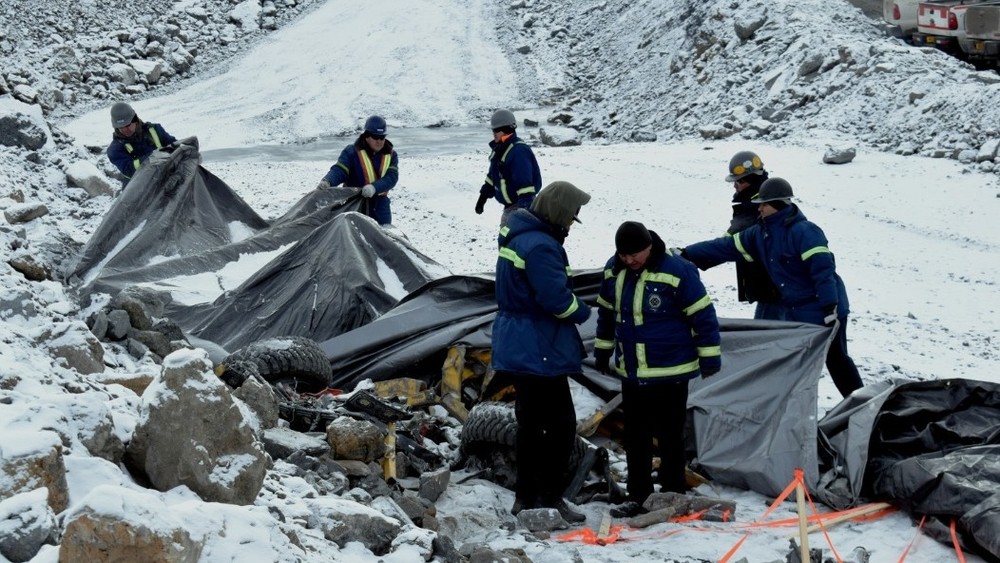На «Кумторе» продолжаются следственные мероприятия