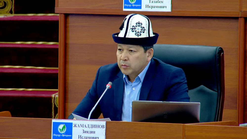 Депутат Зиядин Жамалдинов