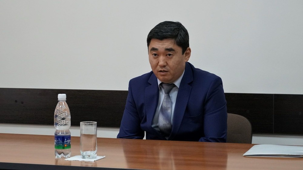 Алмаз Асанов