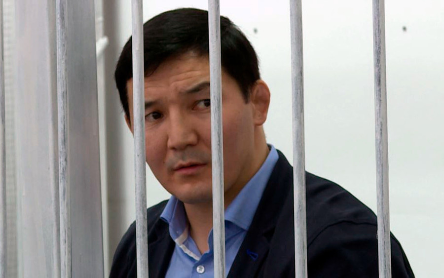 Дамирбек Асылбек уулу во время суда