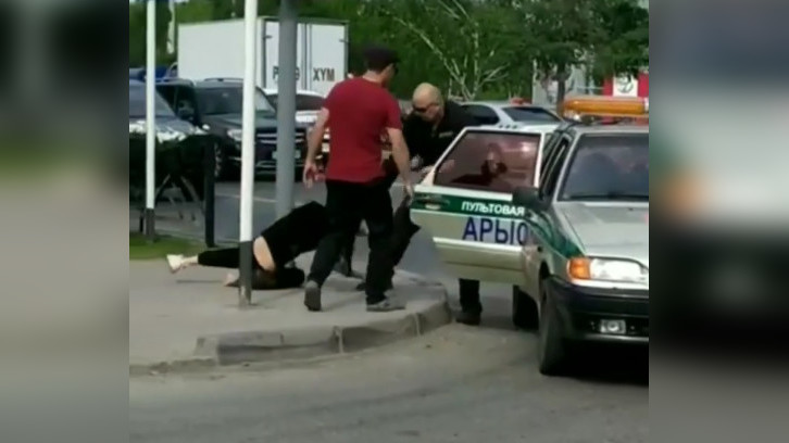 кадр из видео