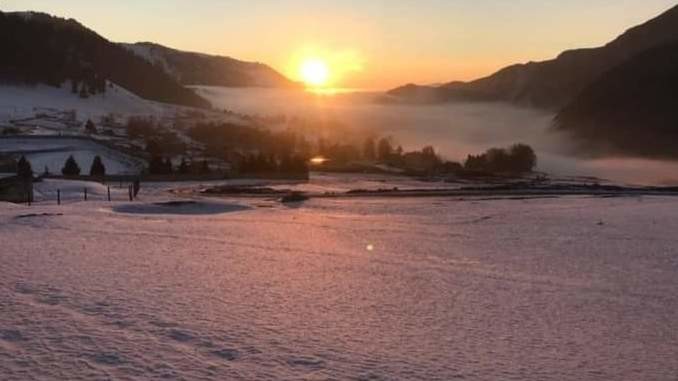 Ак-Түз айылы