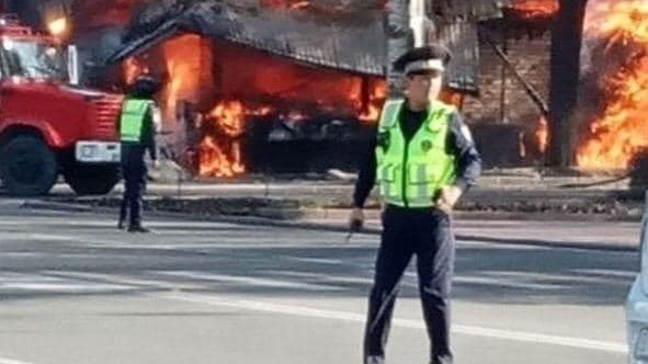 Патрульная милиция на месте пожара