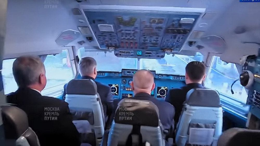 Летчики борта №1 президента России