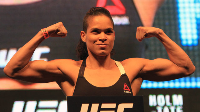 Аманда Нунес