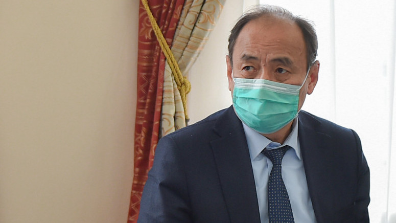 Министр здравоохранения и соцразвития Алымкадыр Бейшеналиев