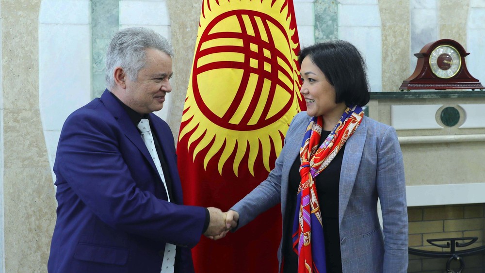 Аида Касымалиева и Эмилио Певида Пупо