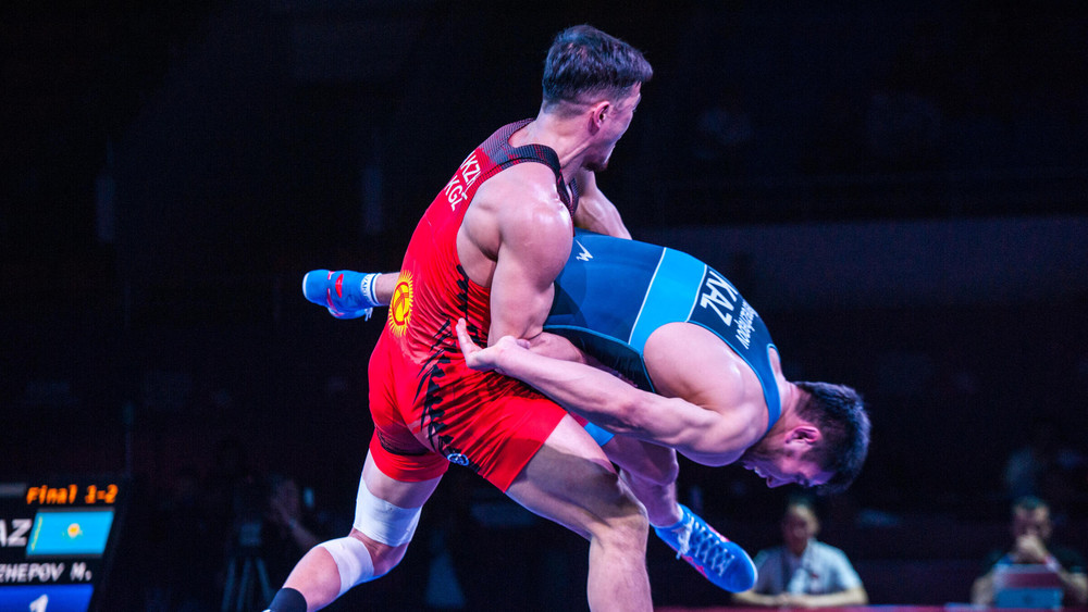 ЧА-2022: Акжол Махмудов