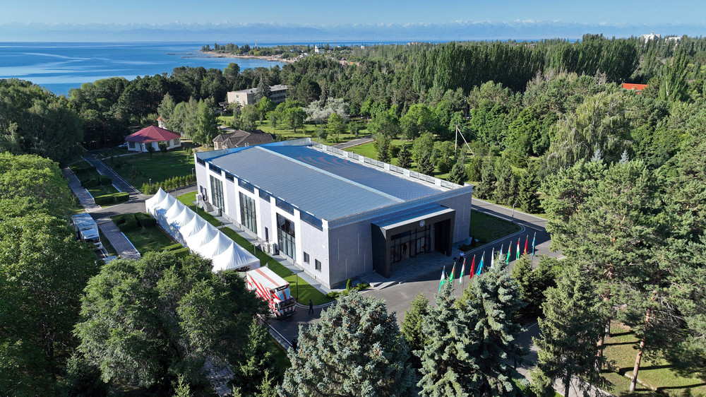 Чолпон-Ата шаарындагы президенттин резиденциясы