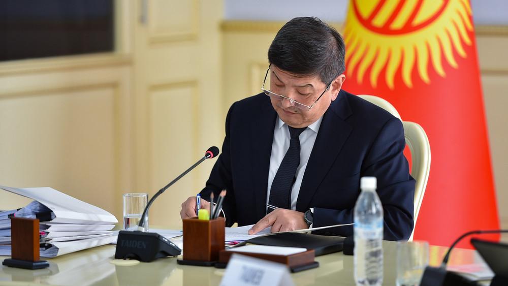 Глава кабмина Акылбек Жапаров