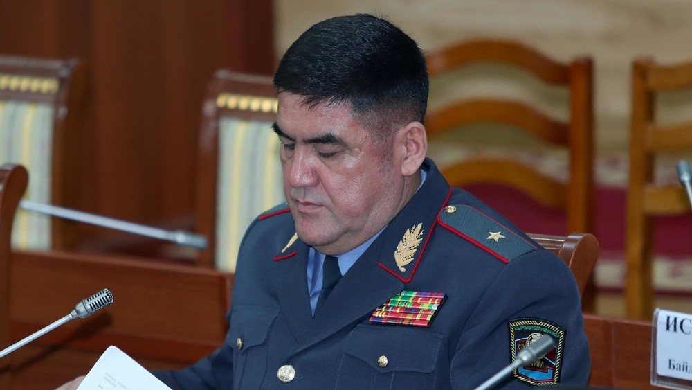 Курсан Асанов