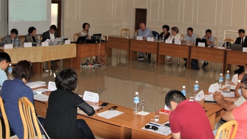 Обсуждение правового регулирования развития политпартий