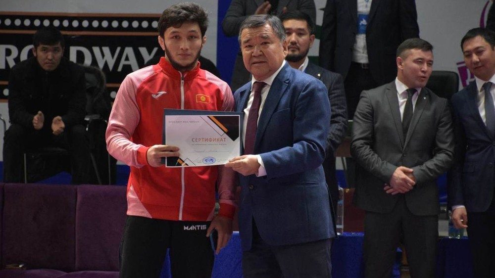 Алибек Осмонов