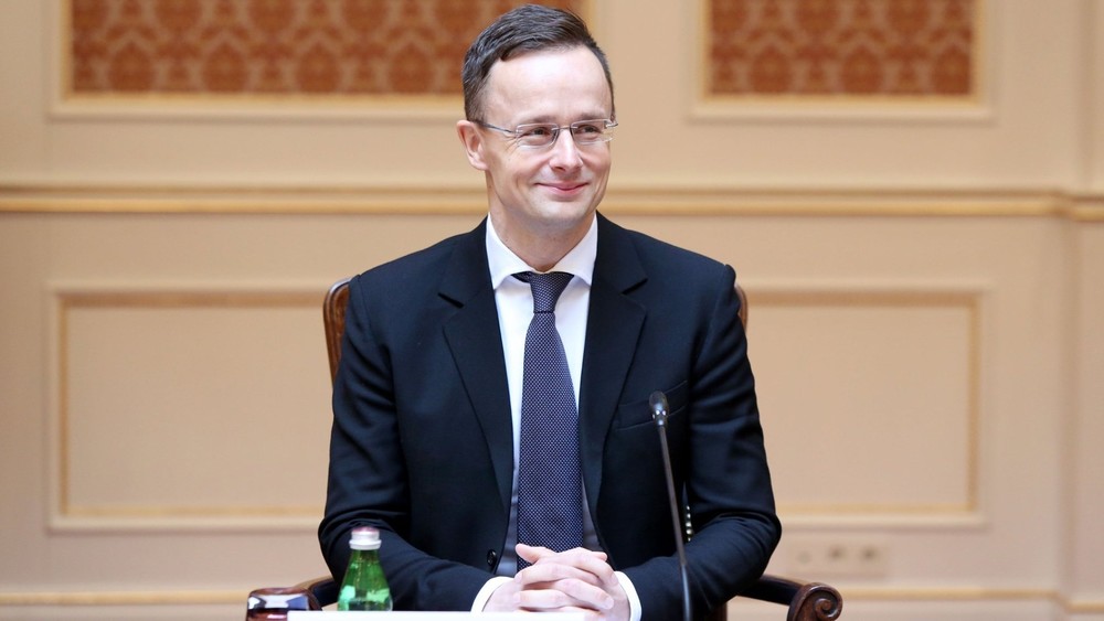 Петер Сийярто