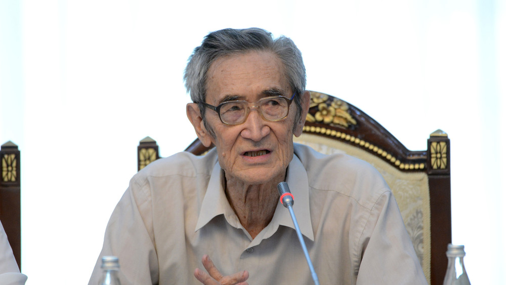 Эмил Шүкүров