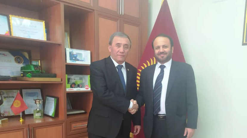 Встреча министра Эркина Чодуева и главного исполнительного директора  «Элит АГРО» Абделя Монейн Аль-Марзуки