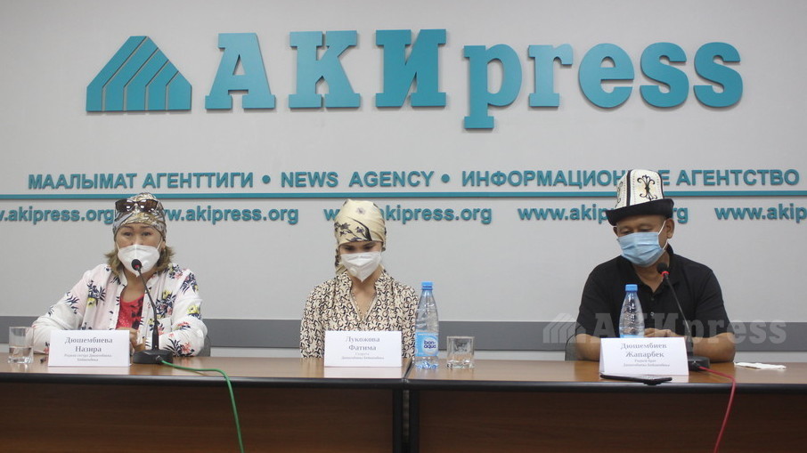 Назира Дюшембиева, Фатима Лукожова, Жапарбек Дюшембиев