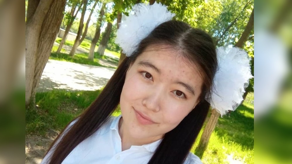 Элина Тологонова