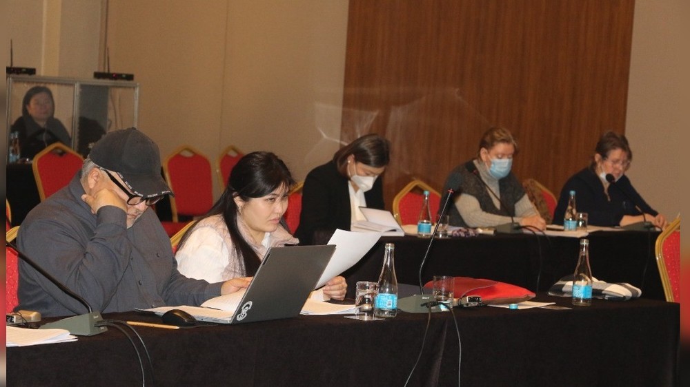 Круглый стол