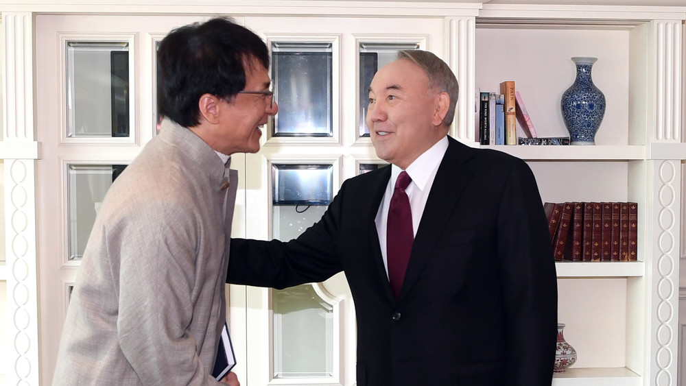 Нурсултан Назарбаев менен Жеки Чан