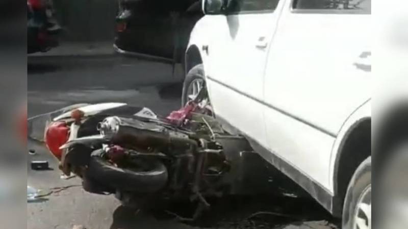 Мотоцикл залетел под машину. ДТП на Советской