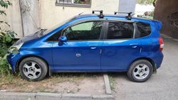 «Хонда» переночевала на газоне, - горожанин <i>(фото)</i>