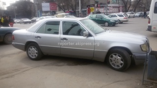 Еще «один» сделал парковку на пересении Советская-Боконбаева в час пик, - читатель