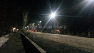 Почему по улице Кольбаева до сих пор не включают фонари ночного освещения? - горожанин