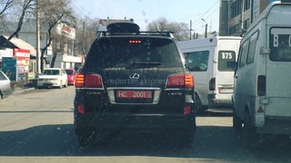 В Бишкеке ездят авто с просроченными дипномерами <i>(фото)</i>