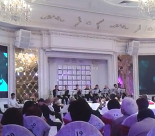 Видео — Большой симфонический оркестр мэрии Бишкека исполнил саундтрек к фильму «Пираты Карибского моря»