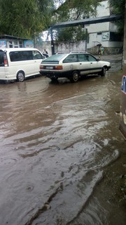 Вход в инфекционную больницу превратился в «Венецию» <i>(фото)</i>