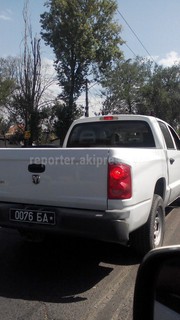 Машина Госкомитета обороны нарушала ПДД на перекрестке Панфилова-Горького <i>(фото)</i>