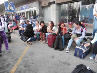 Организаторы ВИК опровергли сообщение о том, что детей-комузистов в Бишкеке никто не встретил