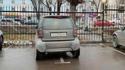 <b>«Доска позора»</b> Беспорядочная парковка и выезд за стоп линию
