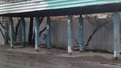 На ул.Интергельпо на конечной остановке троллейбусов проведена уборка, - мэрия