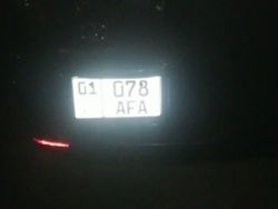 На пересечении Боконбаева - Шевченко водитель «Тайоты» припарковался на «зебре»