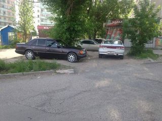 Парковка на газоне