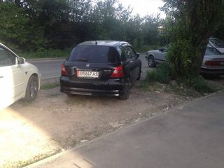 Парковка на газоне
