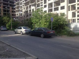 Парковка в зоне действия знака «Остановке запрещена»