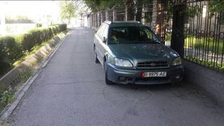 Парковка на тротуаре